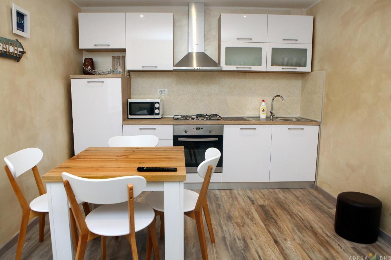 Nice Apartment Near The Sea Es3 Умаг Экстерьер фото